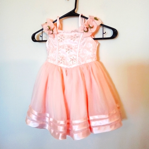 Beautiful Special Occasion Dress with Rosettes - Picture 10 of 10